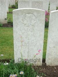 Etaples Military Cemetery - Thorpe, W